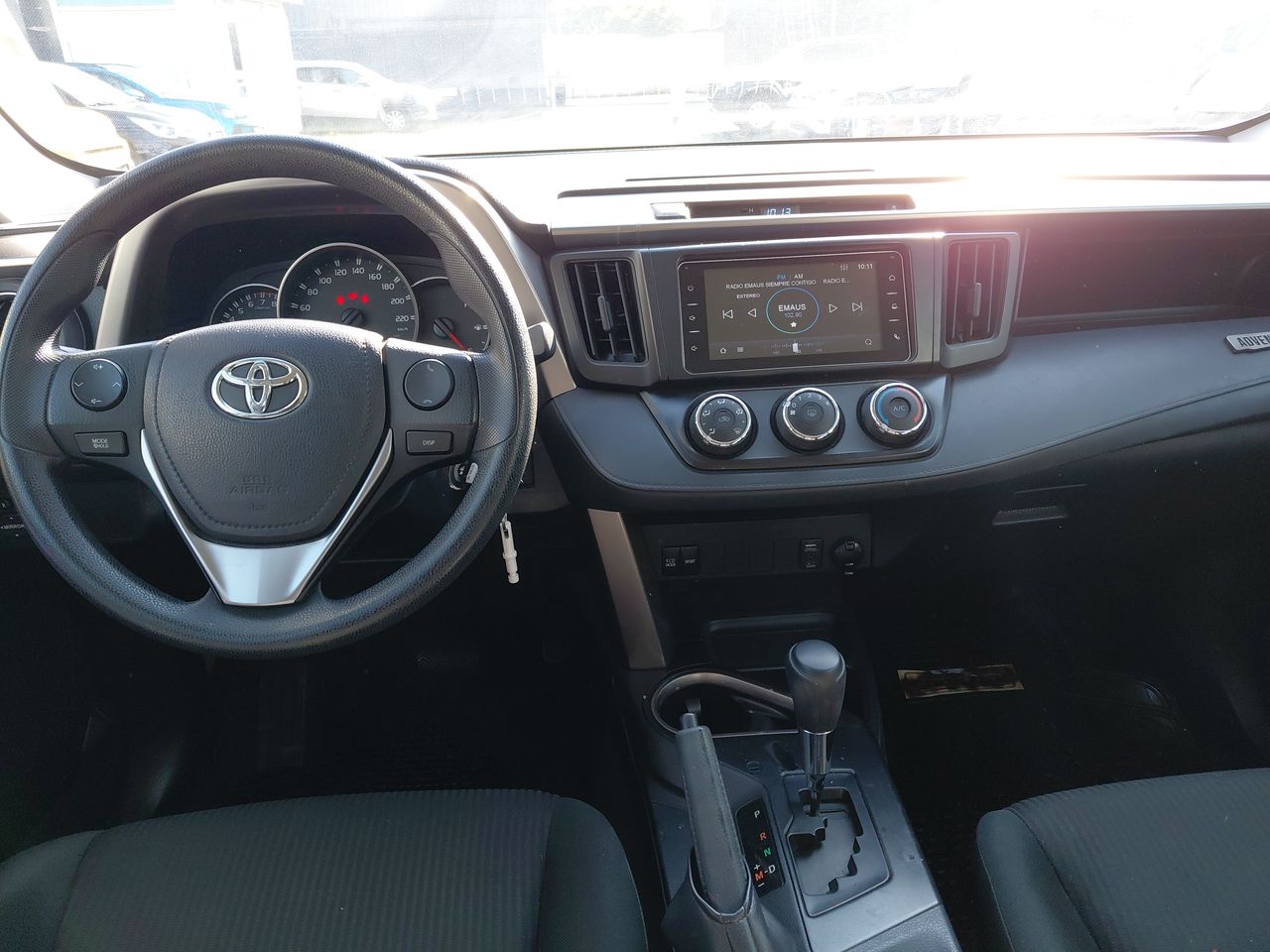 Toyota RAV4 — foto 34 de 36