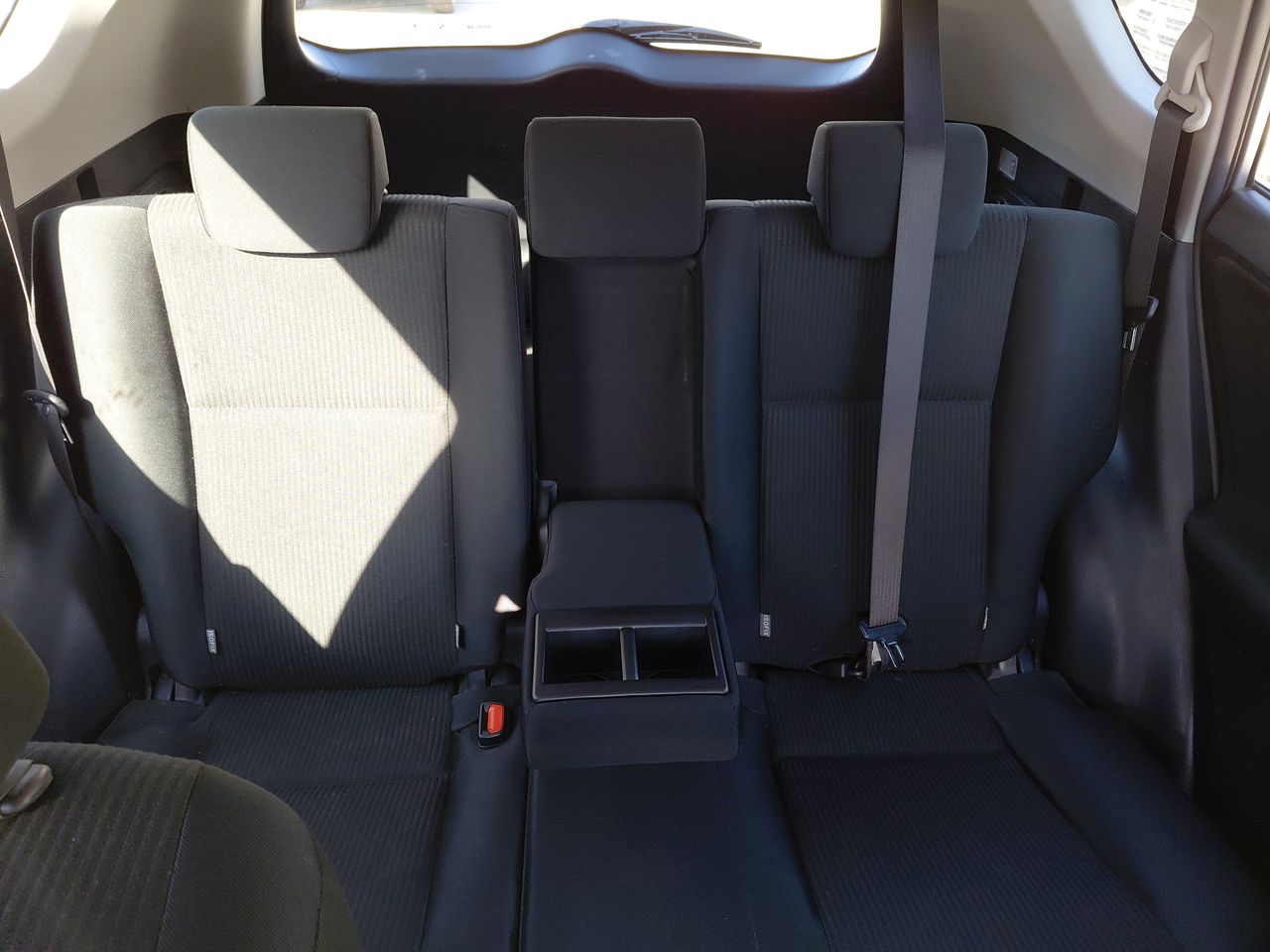 Toyota RAV4 — foto 36 de 36