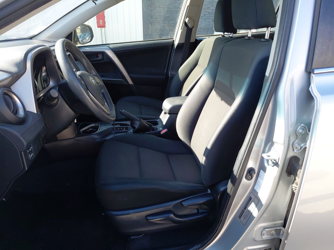Toyota RAV4 — foto 26 de 36