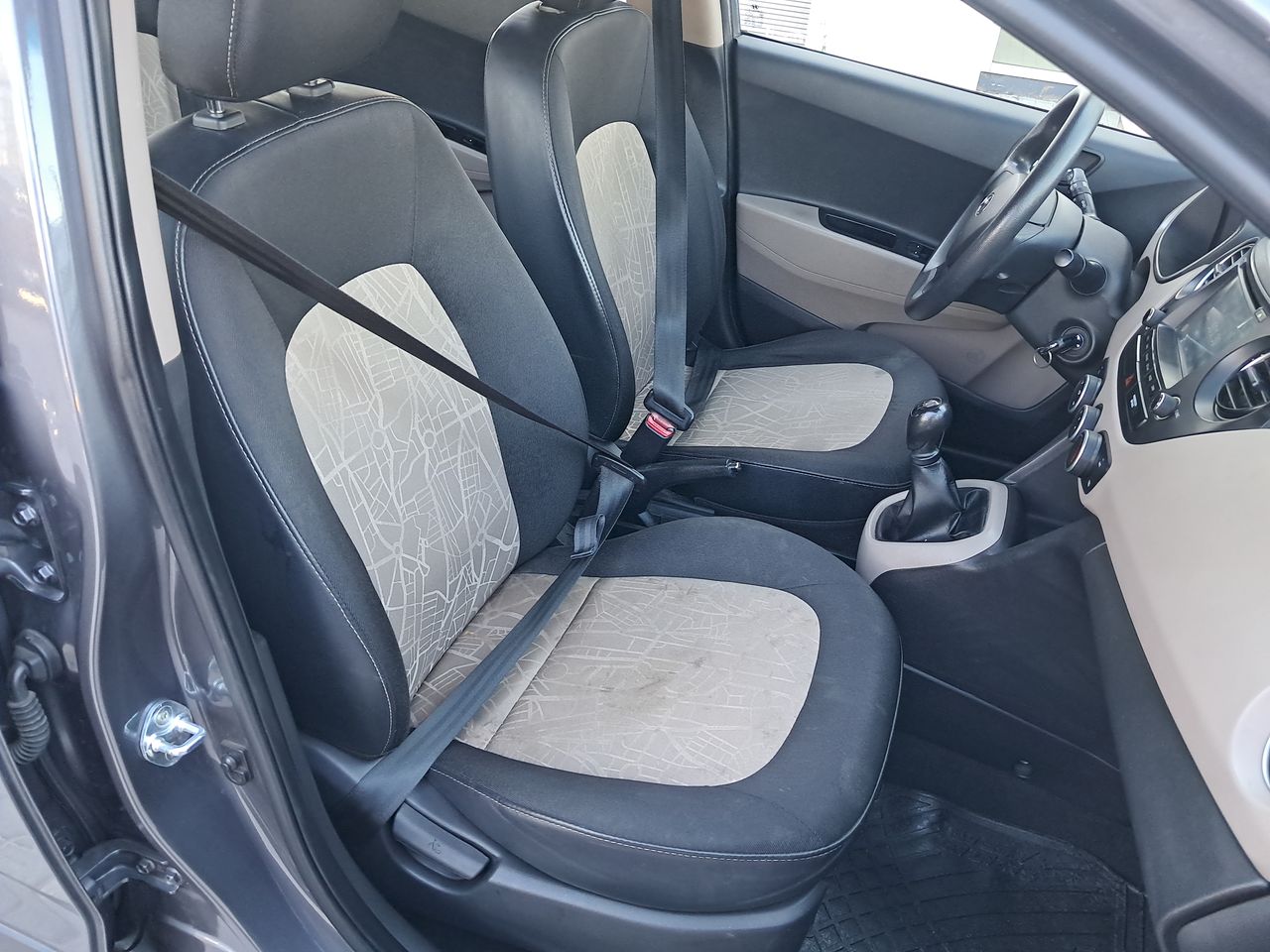 HYUNDAI - 32