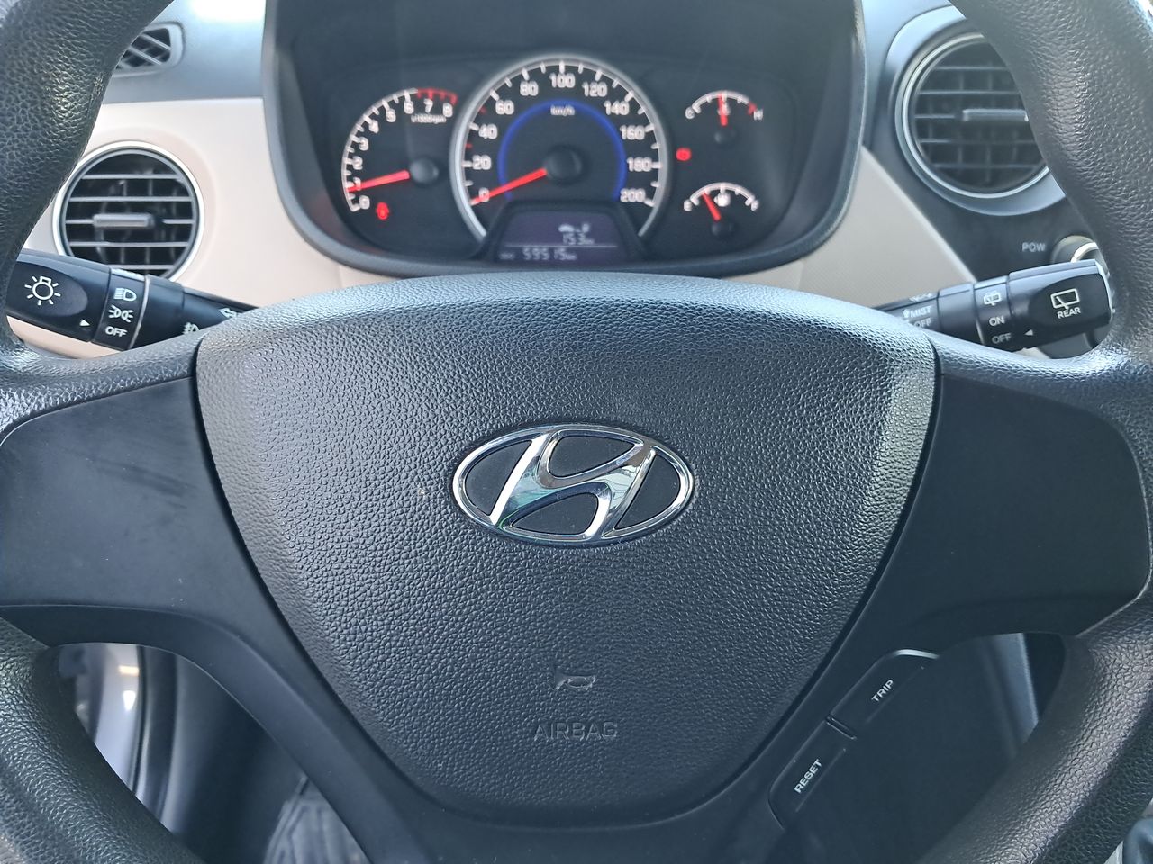 HYUNDAI - 25