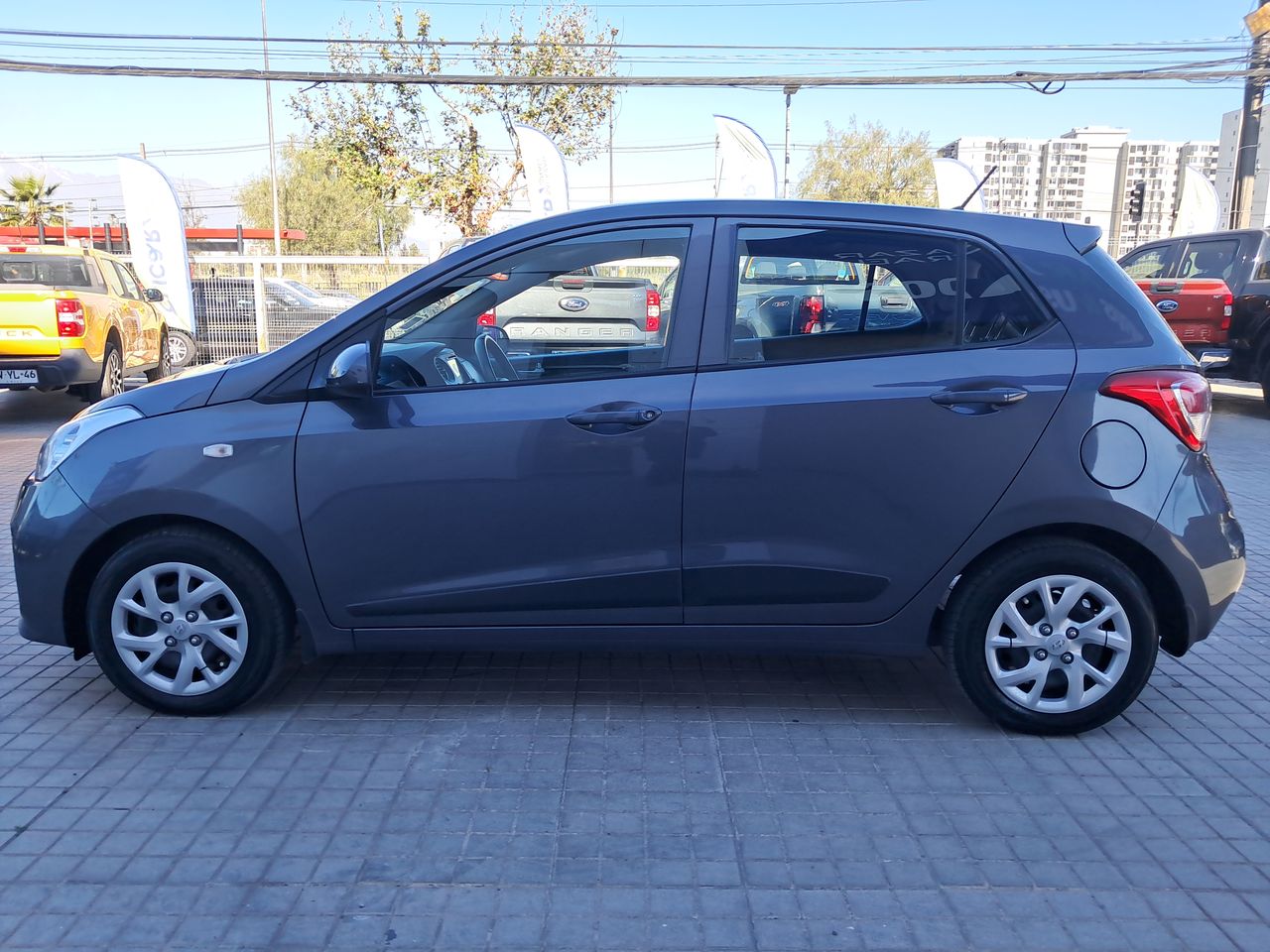 HYUNDAI - 4