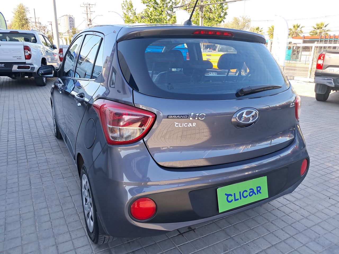 HYUNDAI - 5