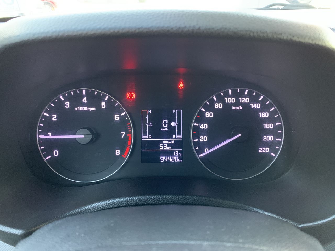 HYUNDAI - 27