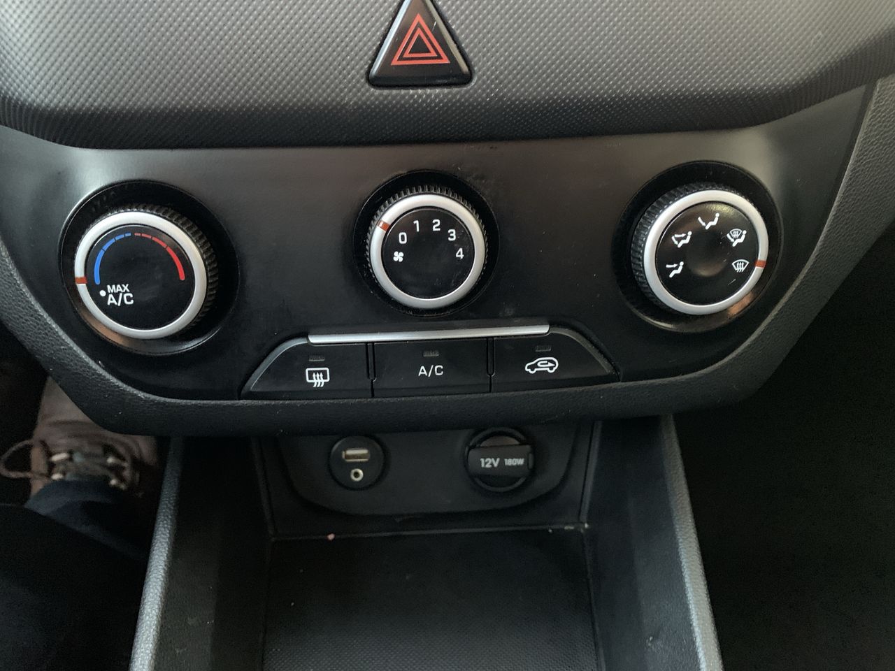 HYUNDAI - 30