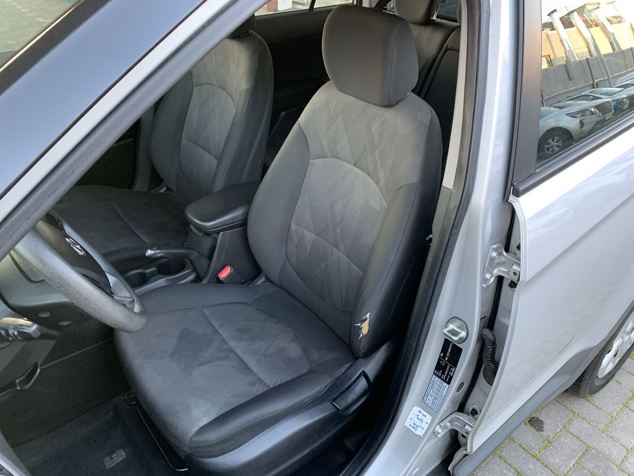 HYUNDAI - 24