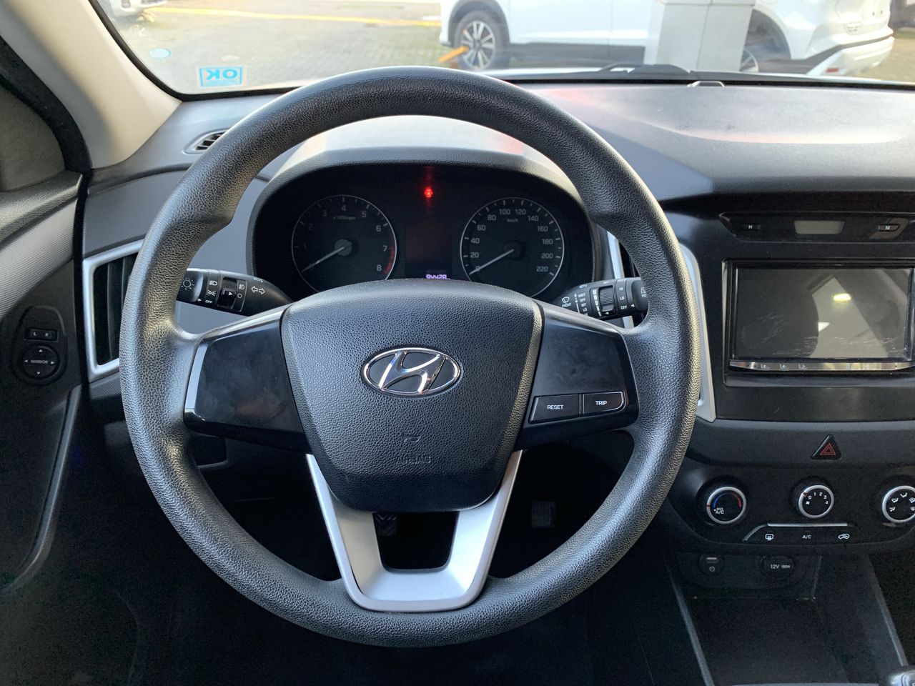 HYUNDAI - 25