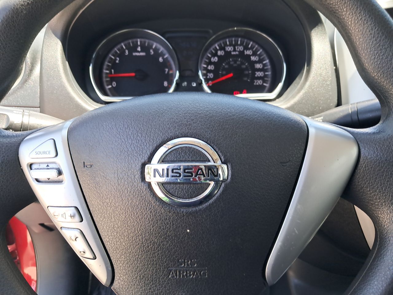 NISSAN - 25