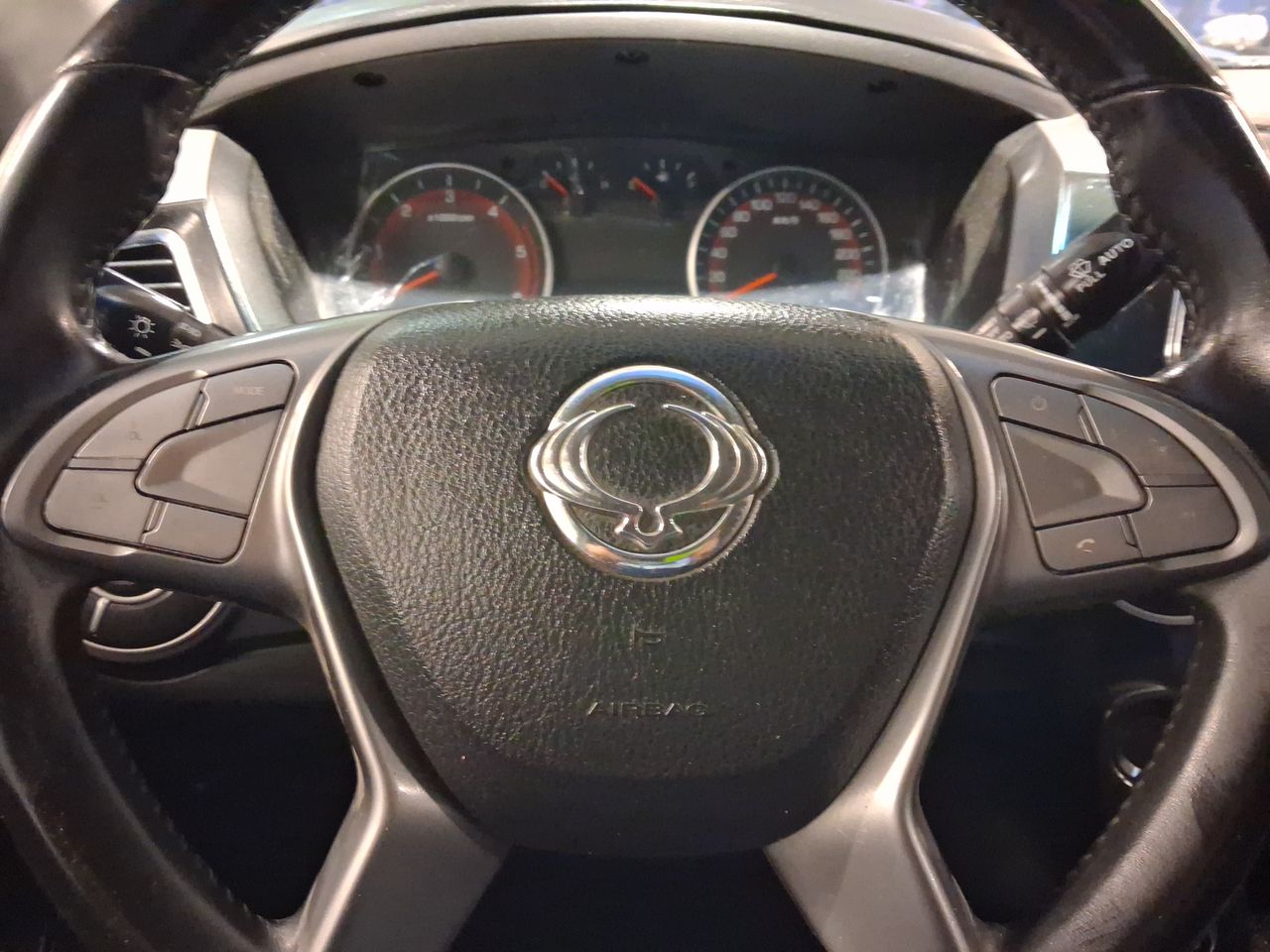 SsangYong Actyon Sports — foto 16 de 21