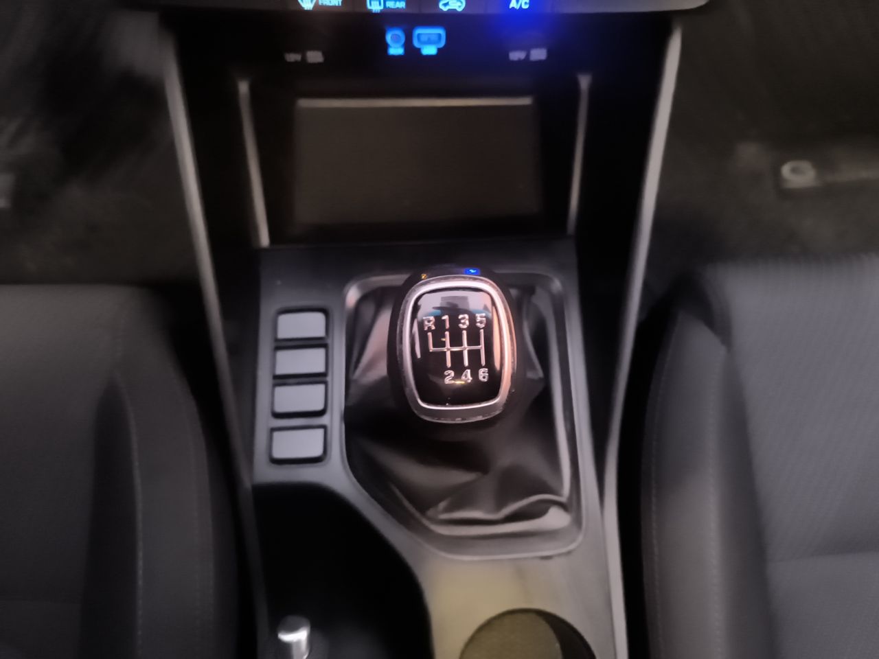 HYUNDAI - 19