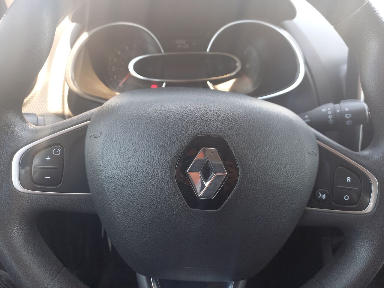 RENAULT - 22