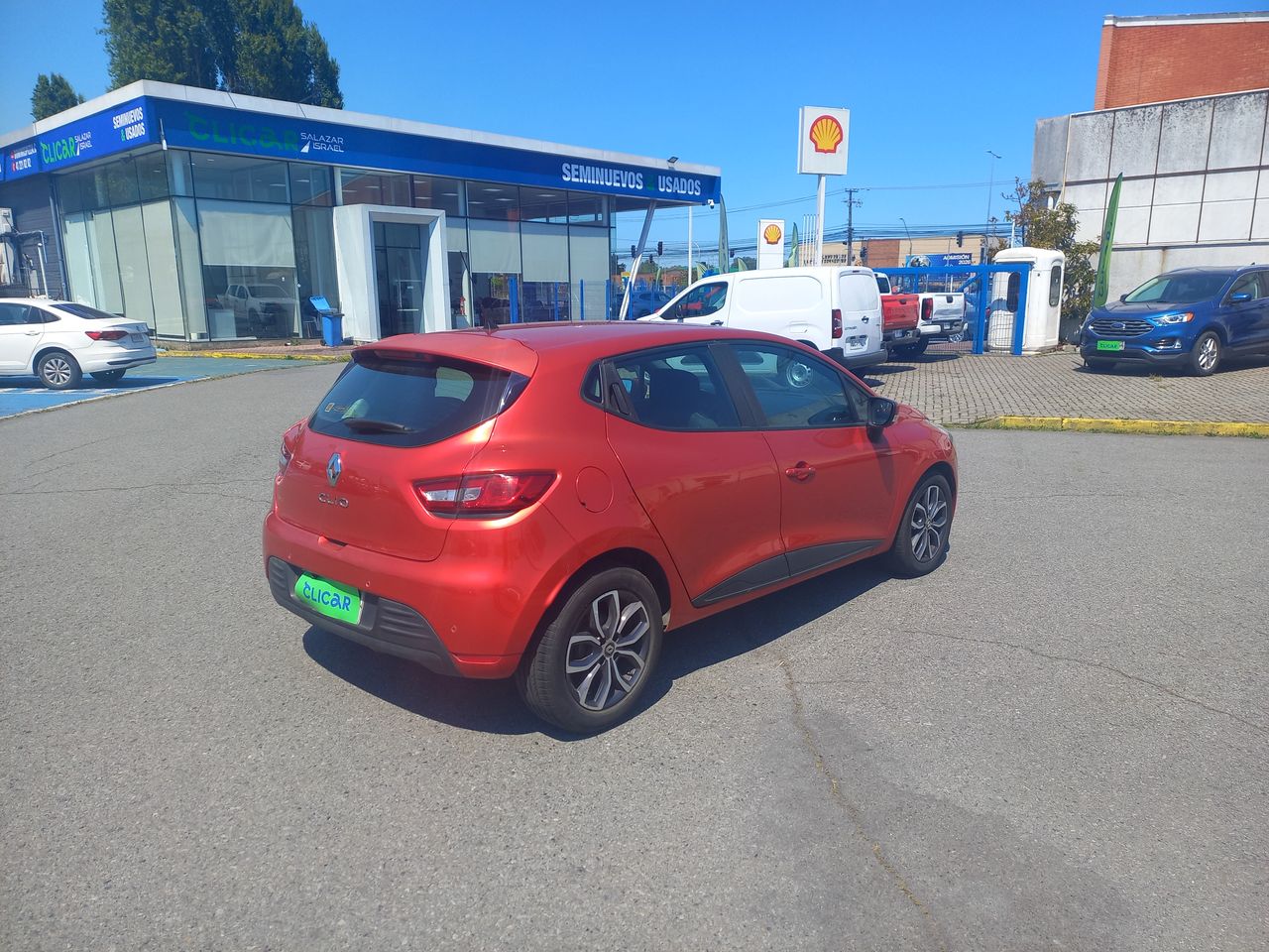 RENAULT - 7