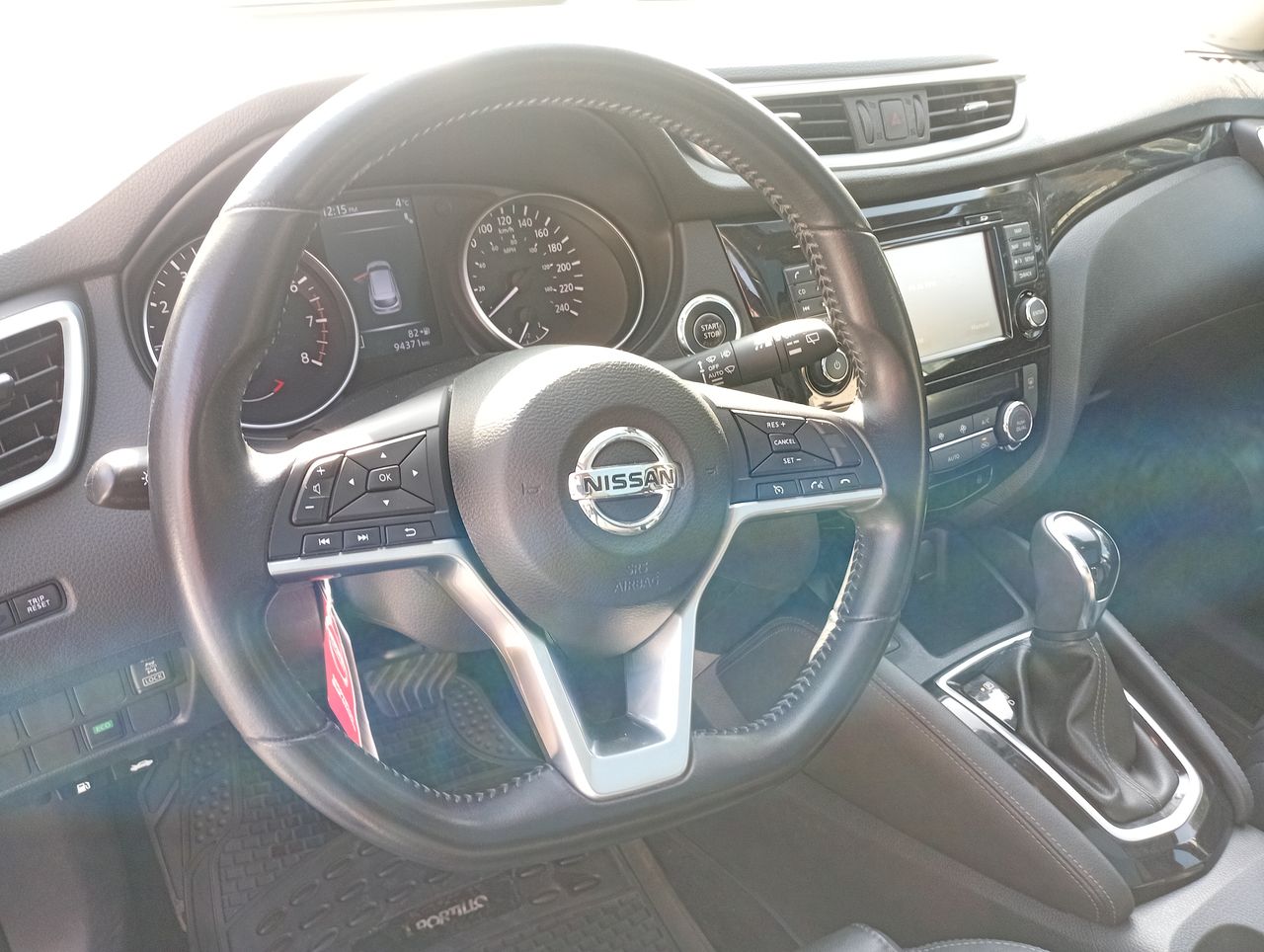 NISSAN - 25