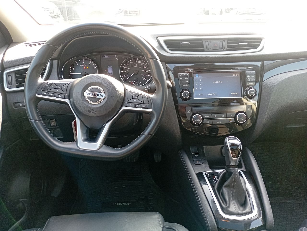 NISSAN - 9