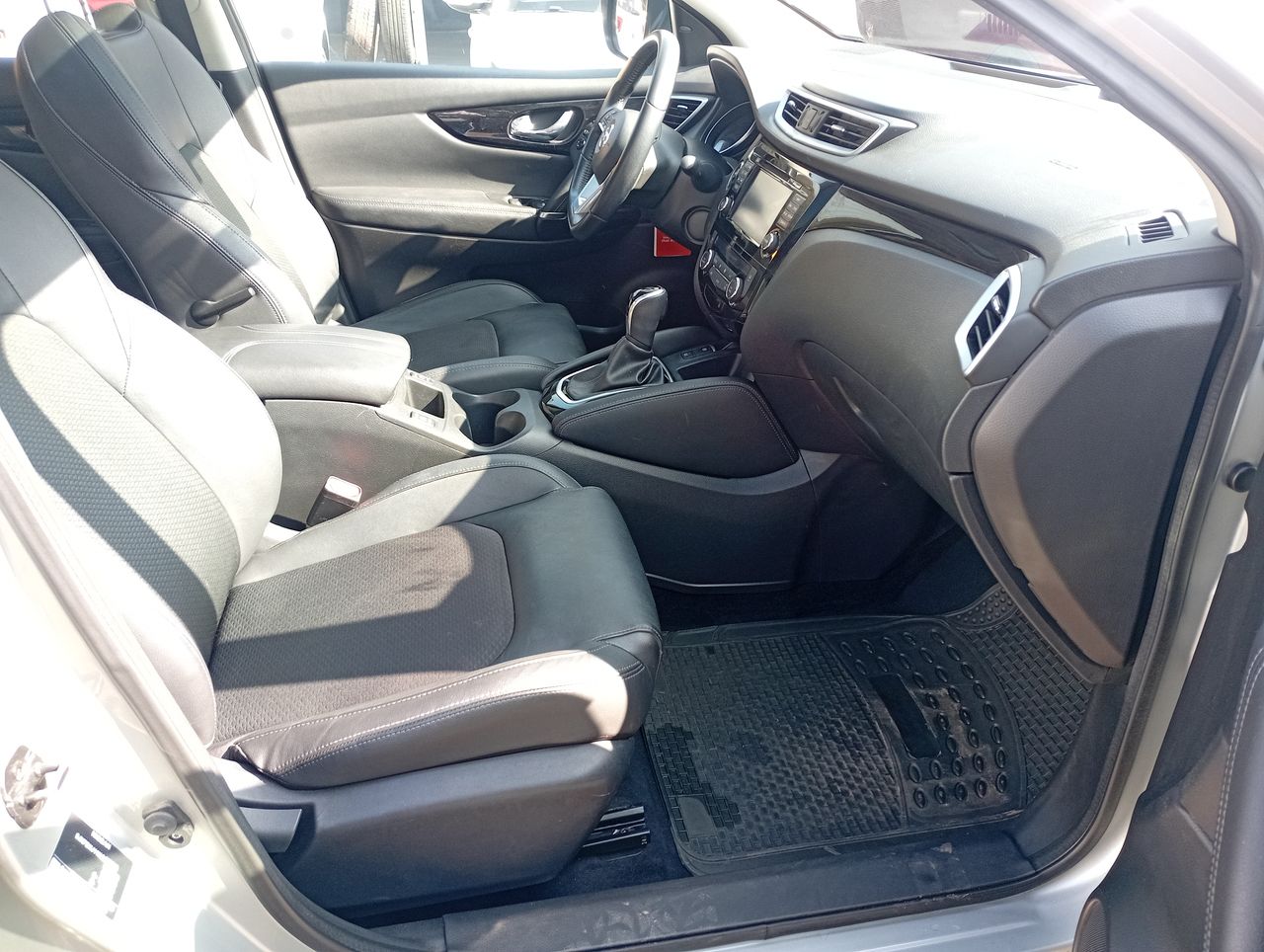 NISSAN - 11