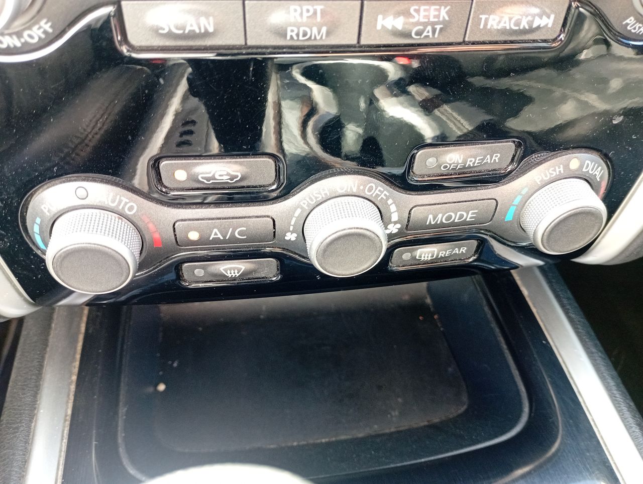 NISSAN - 31