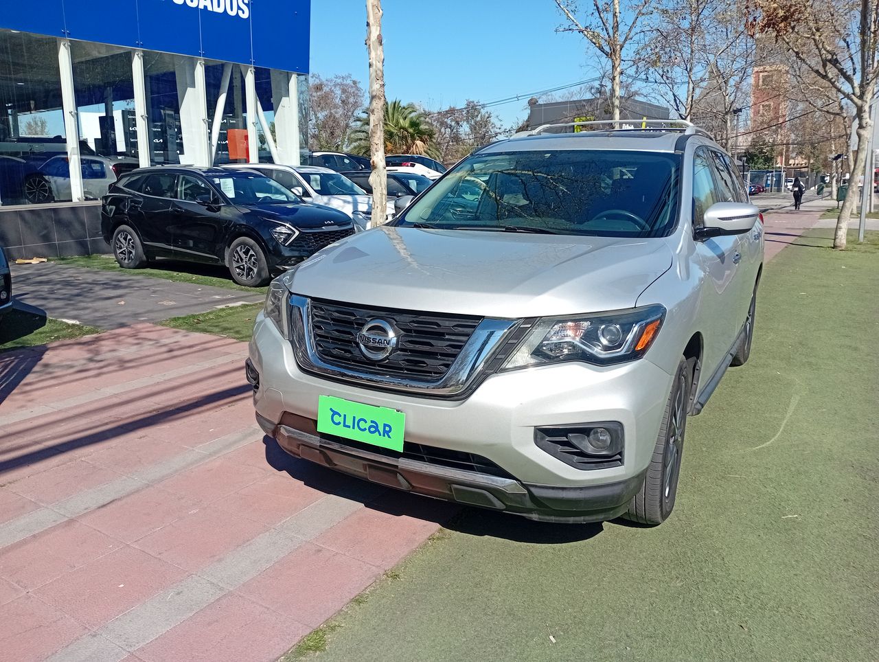 NISSAN - 2