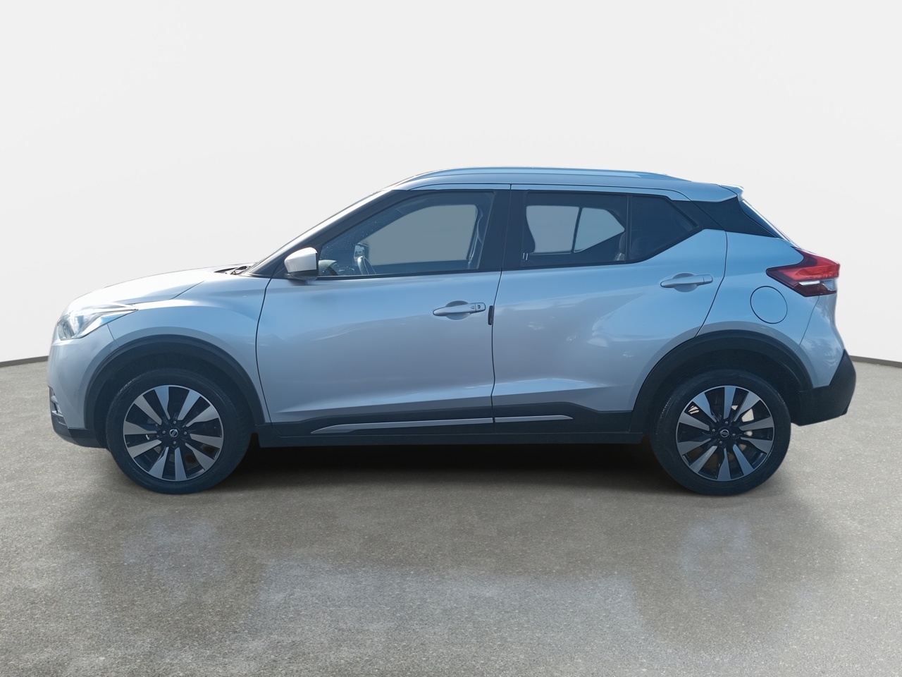 NISSAN - 4