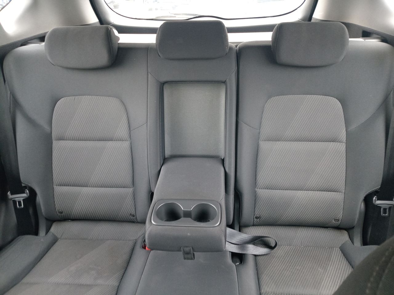 HYUNDAI - 4