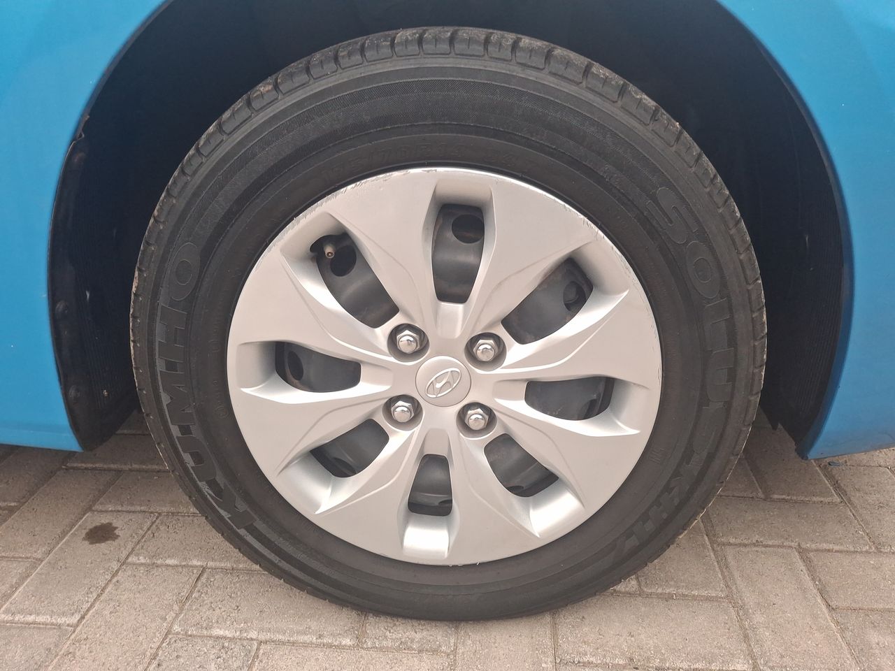 HYUNDAI - 17