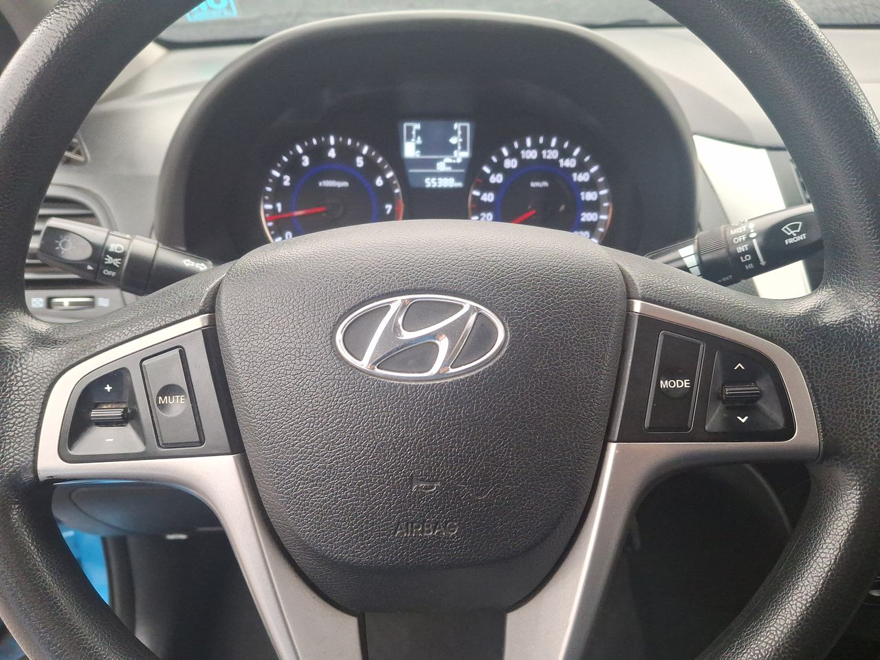 HYUNDAI - 25
