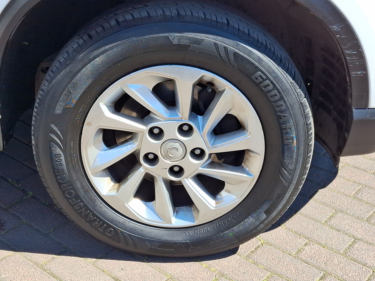 SSANGYONG - 17