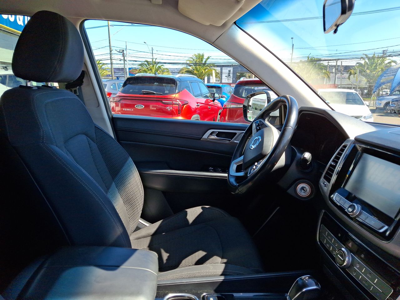 SSANGYONG - 16