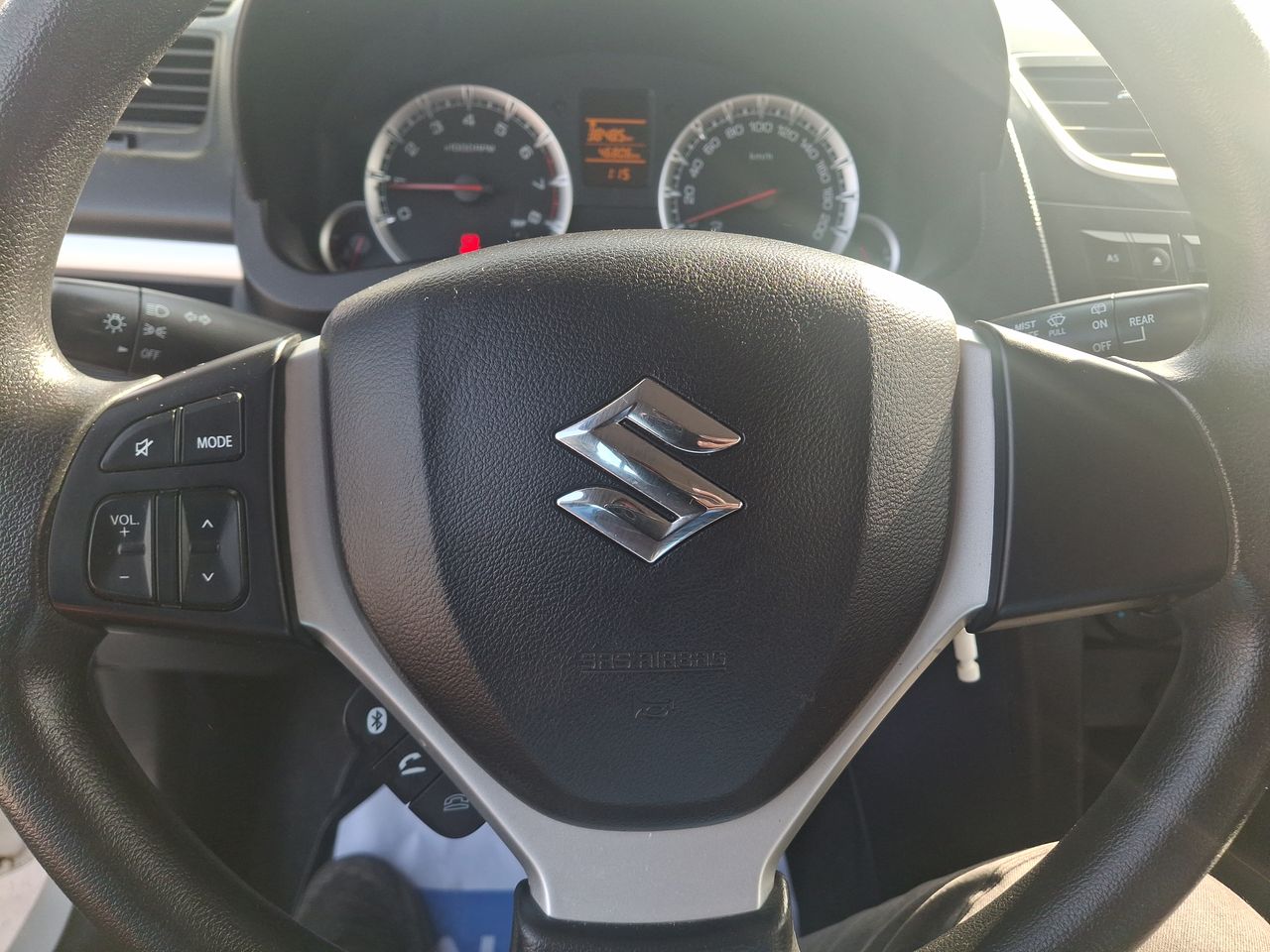 SUZUKI - 24