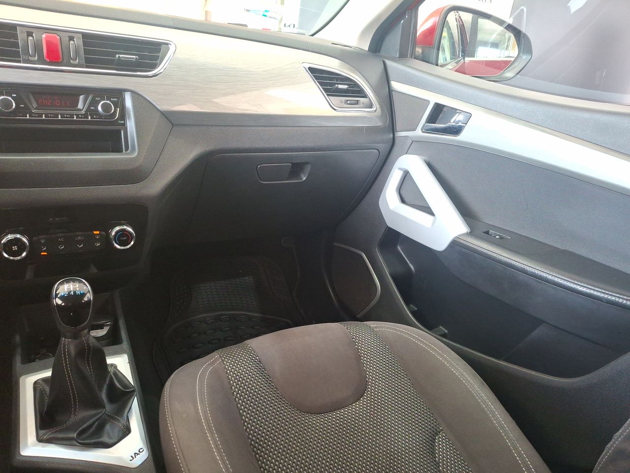 JAC - 10