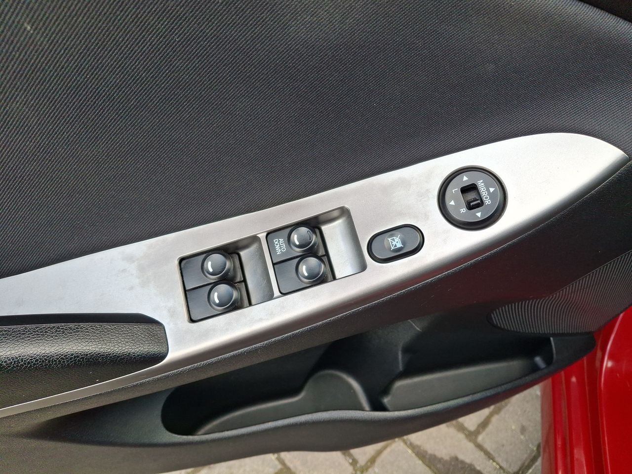 Hyundai Accent — foto 14 de 26