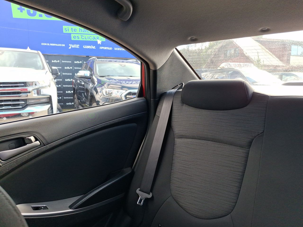 HYUNDAI - 4