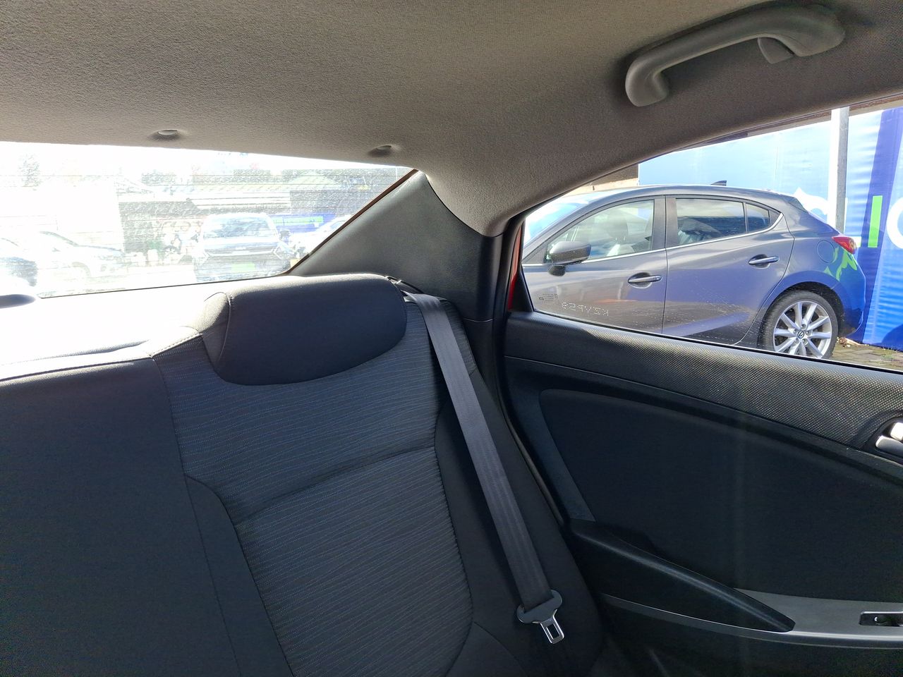 HYUNDAI - 6