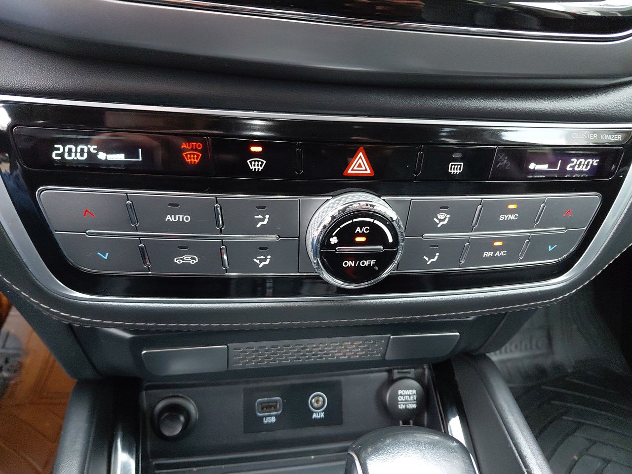 SSANGYONG - 28