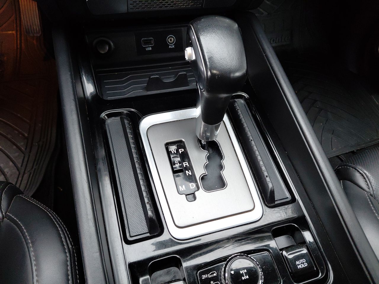 SSANGYONG - 29
