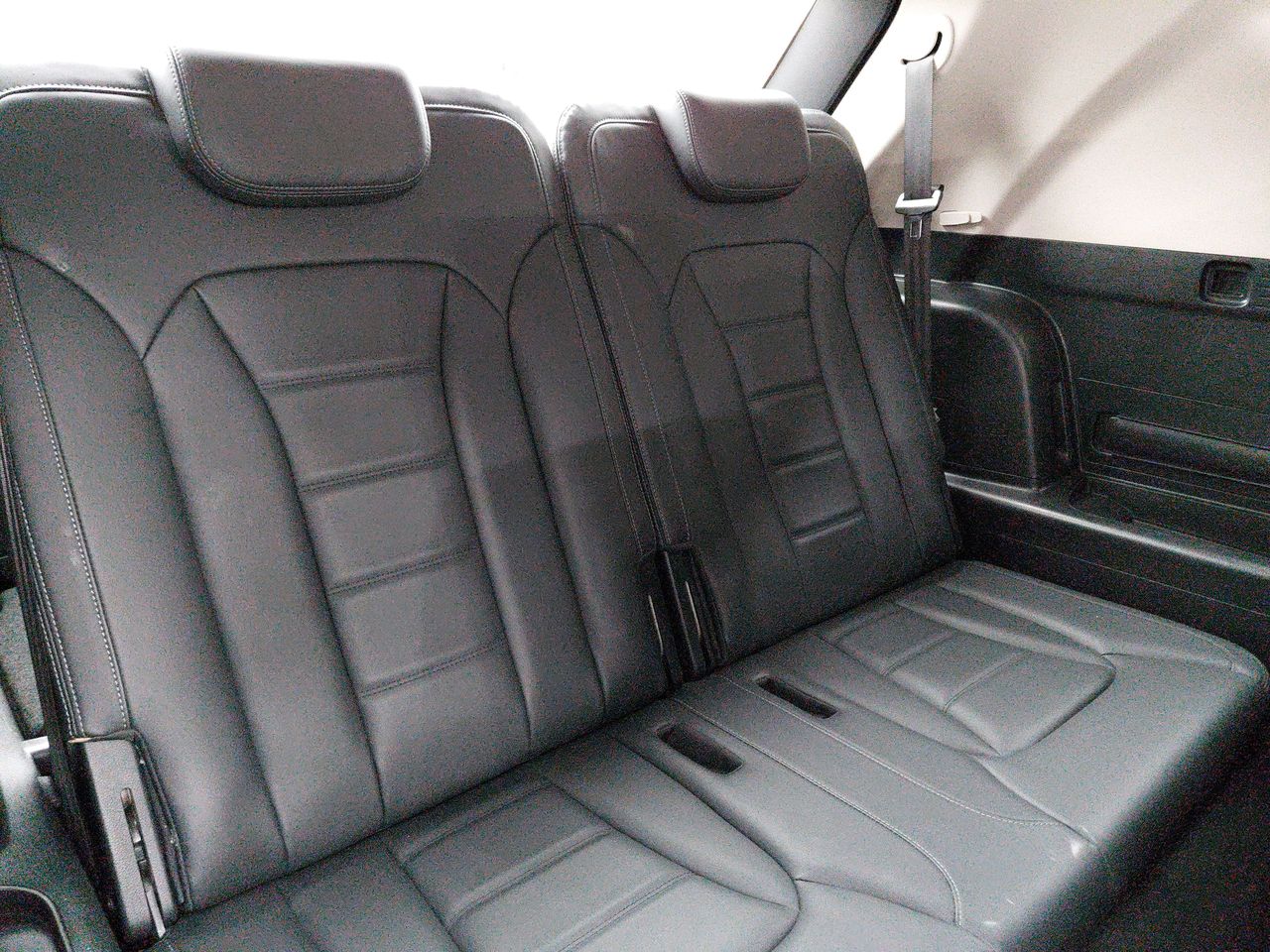 SSANGYONG - 33