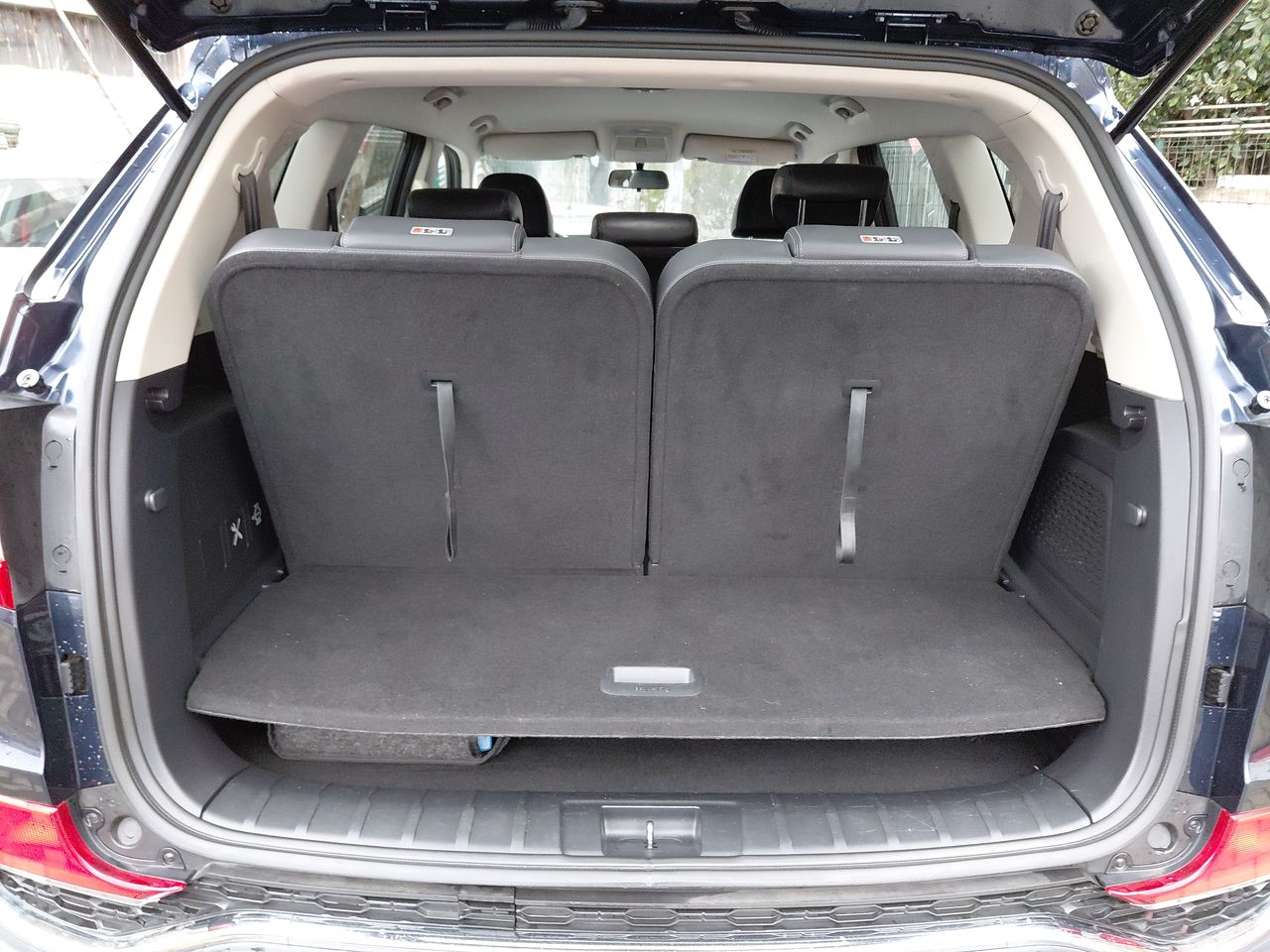 SSANGYONG - 19