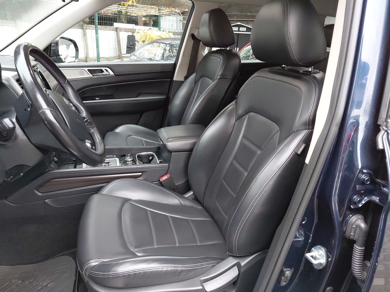SSANGYONG - 22