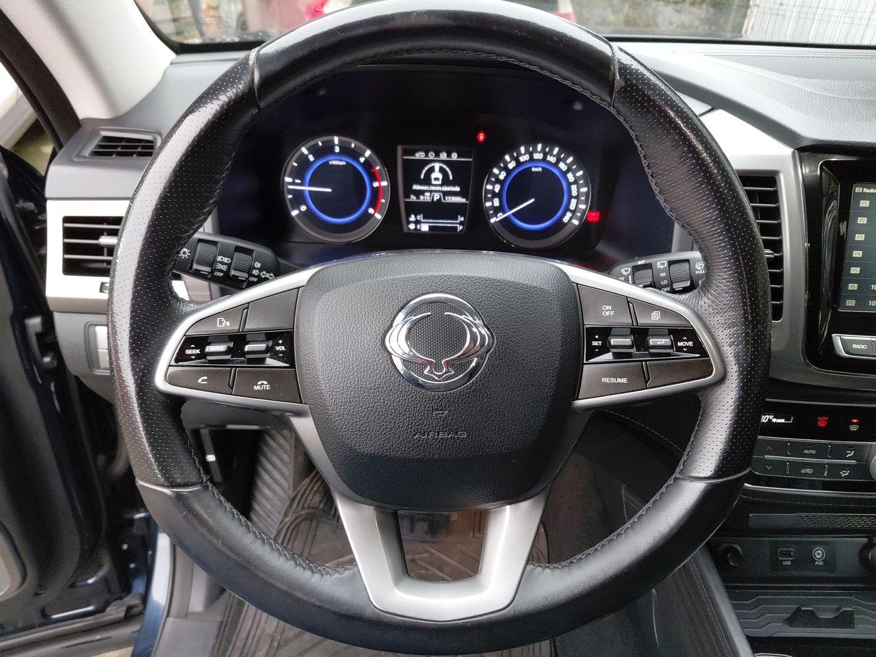 SSANGYONG - 23
