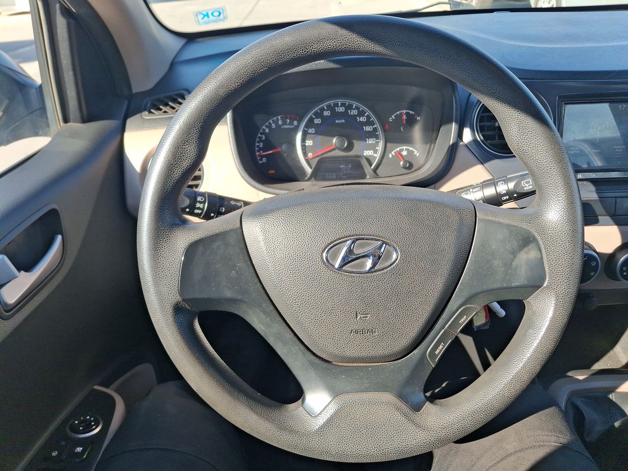 HYUNDAI - 23