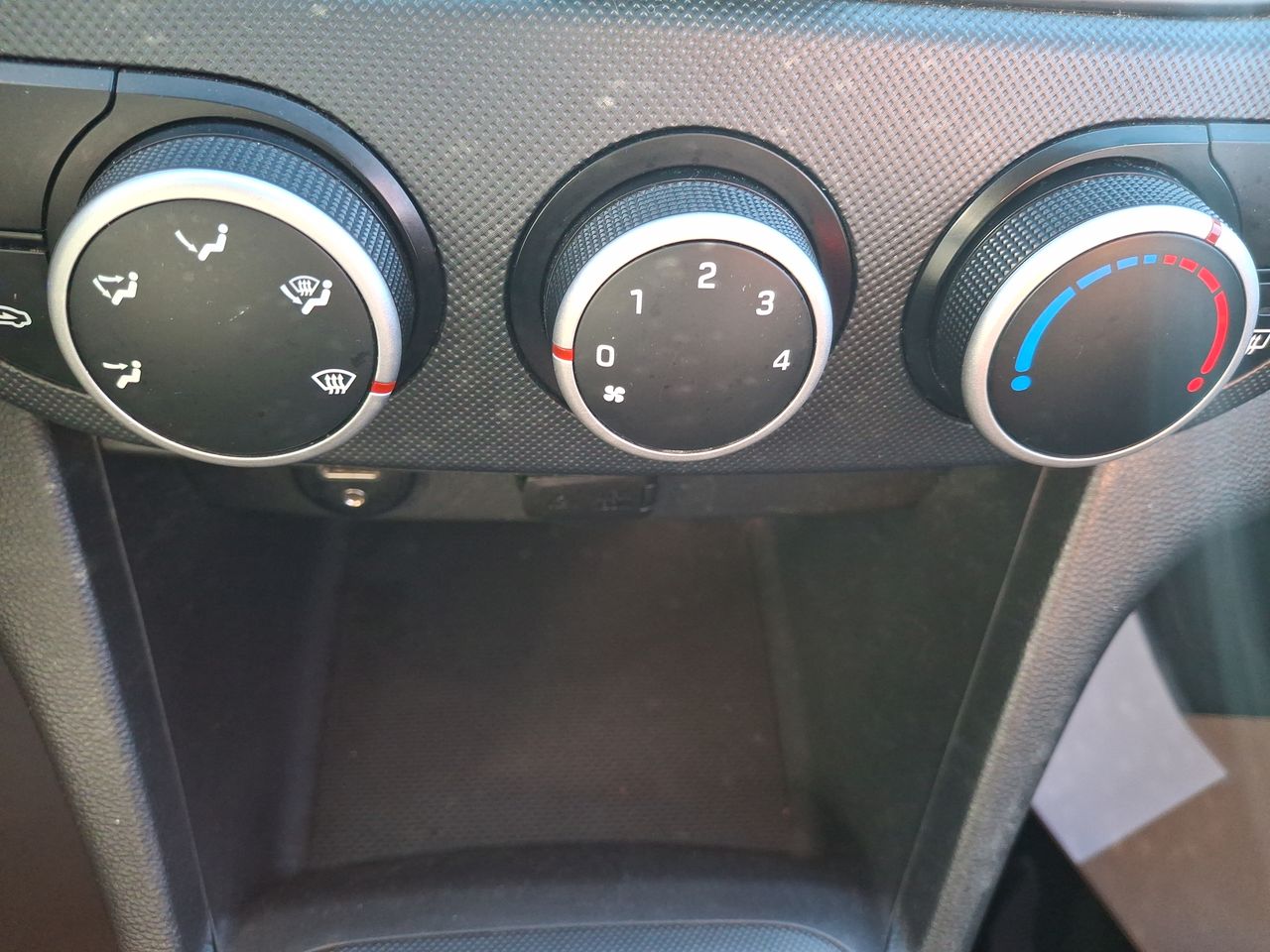 HYUNDAI - 30
