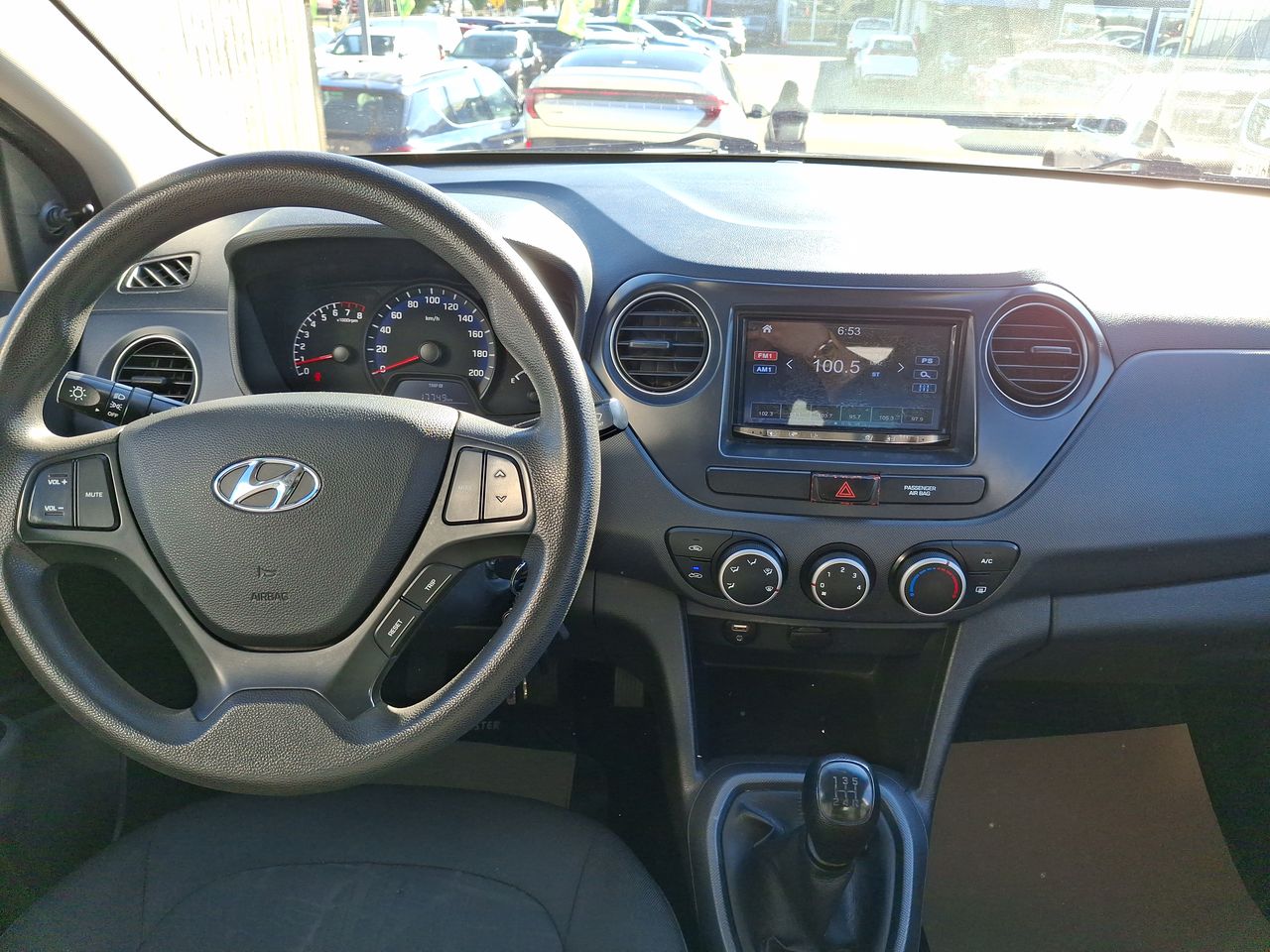 HYUNDAI - 32