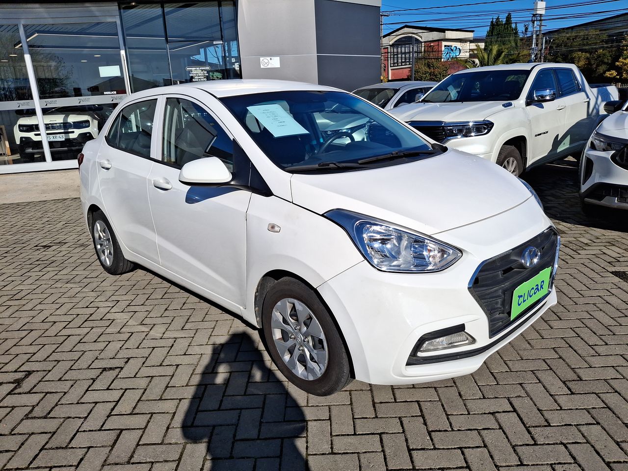 HYUNDAI - 1