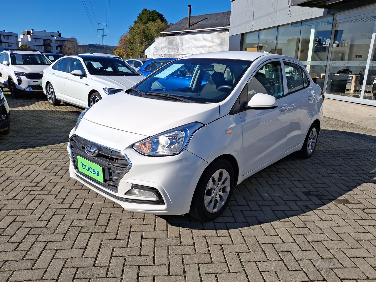 HYUNDAI - 3