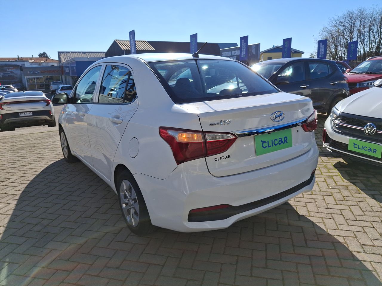 HYUNDAI - 5