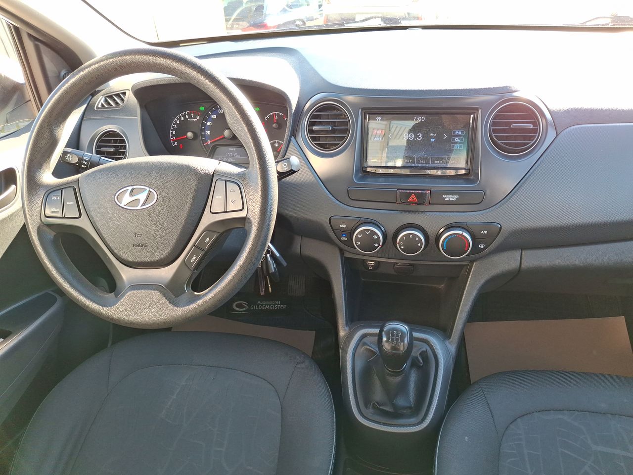 HYUNDAI - 13