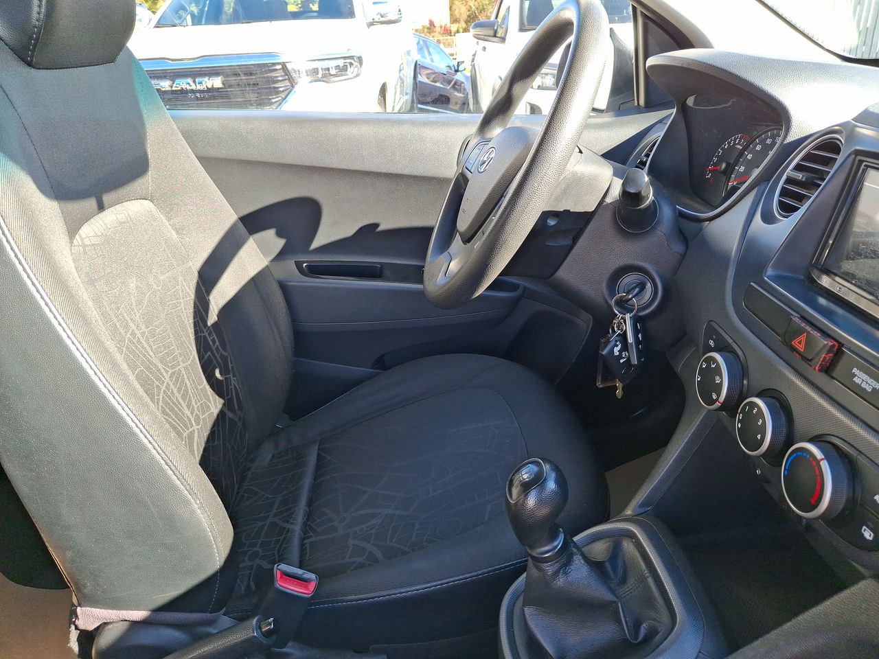 HYUNDAI - 14