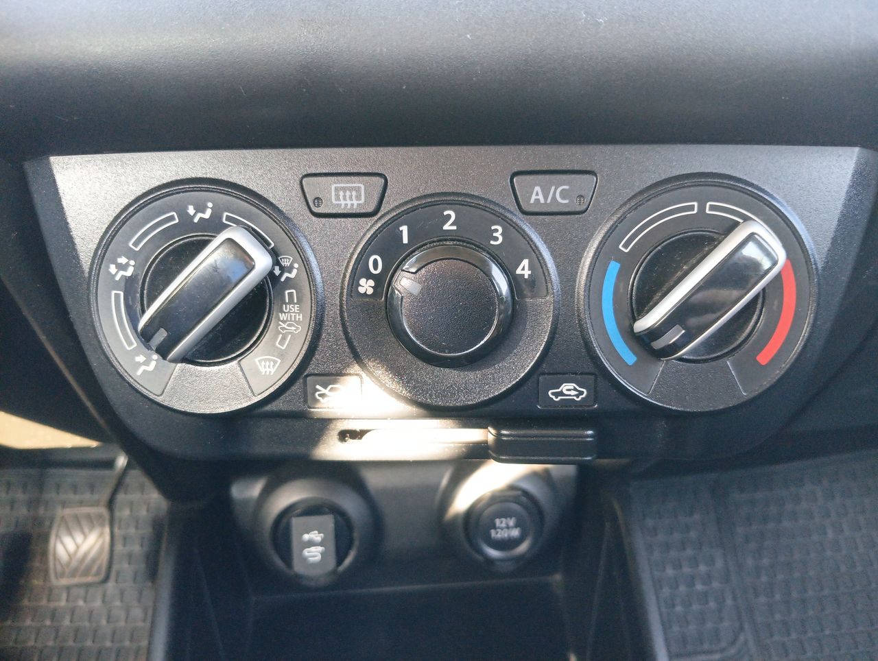 SUZUKI - 28