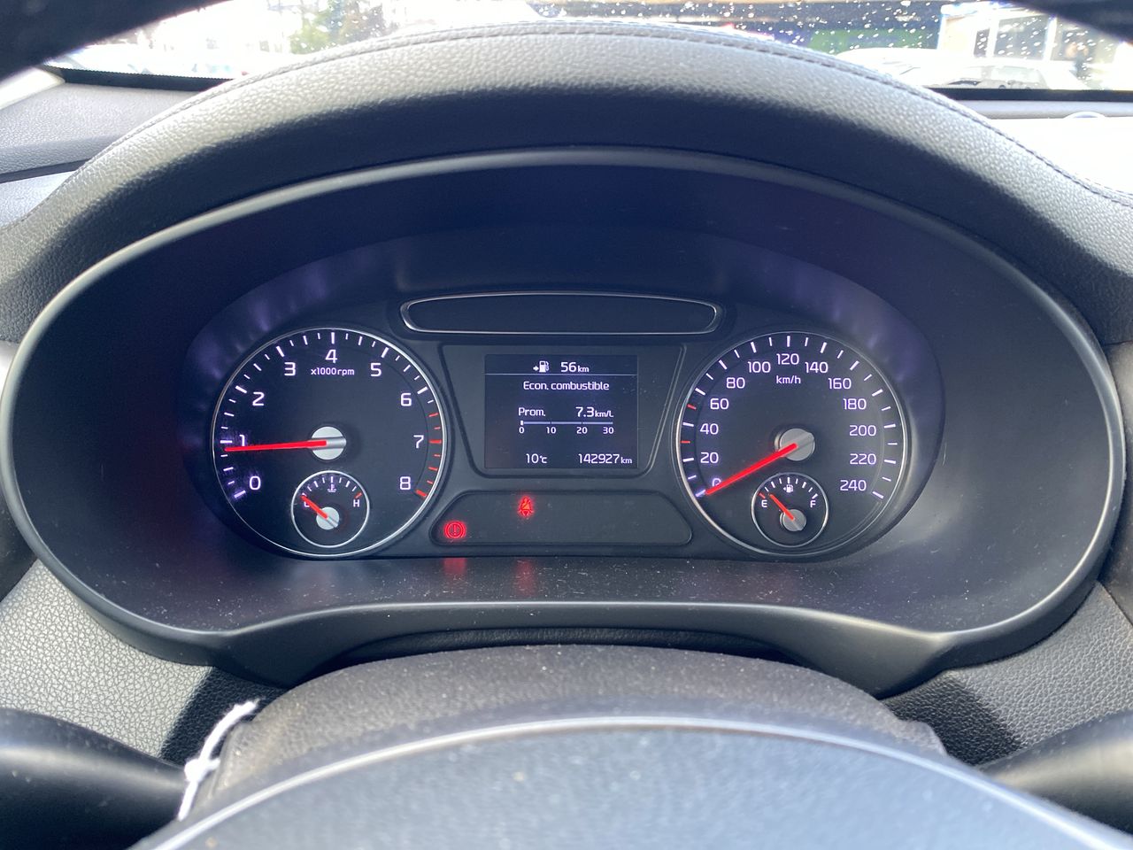 KIA Sorento — foto 28 de 36