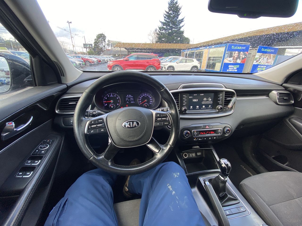 KIA Sorento — foto 33 de 36