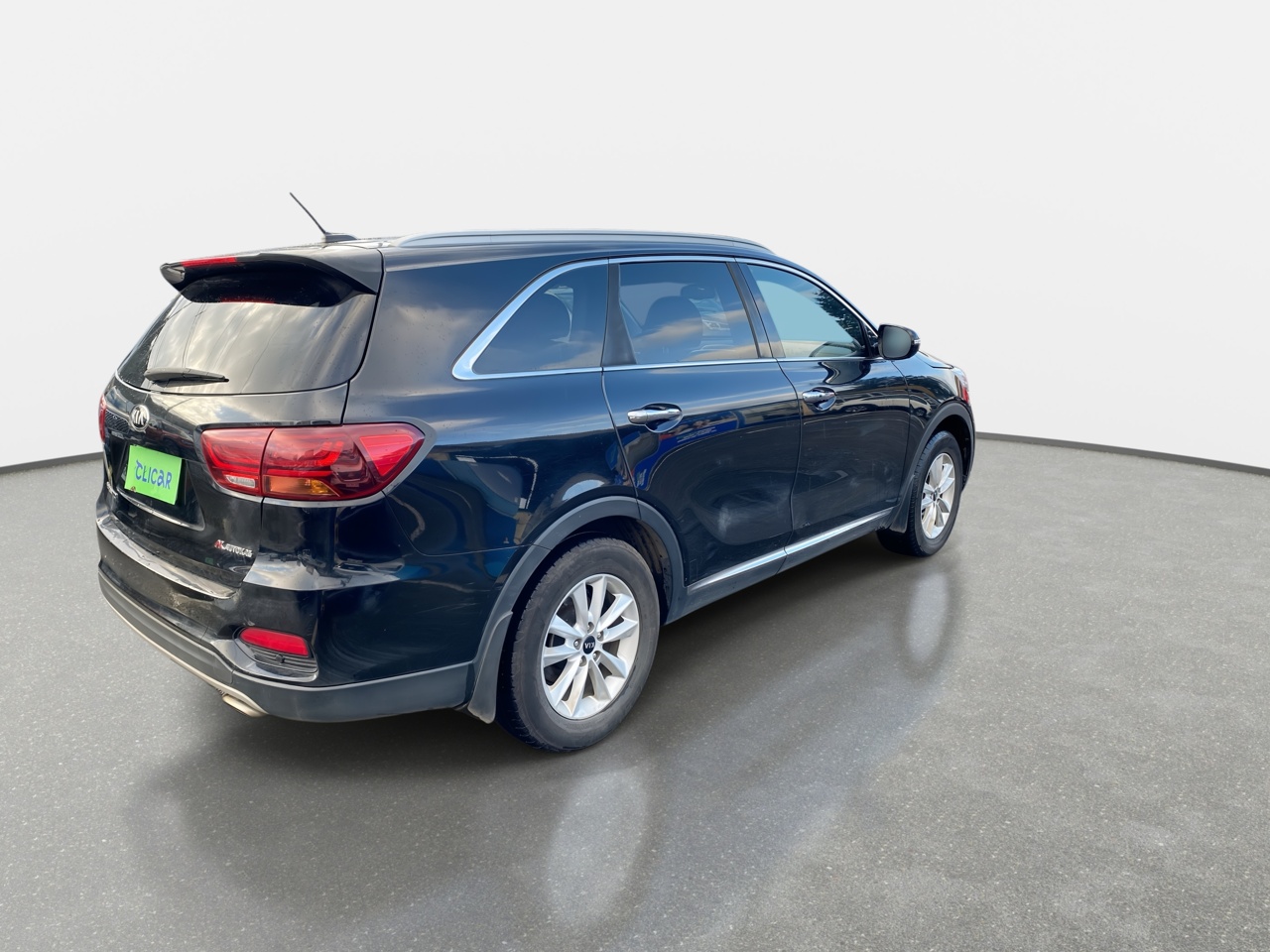 KIA Sorento — foto 8 de 36